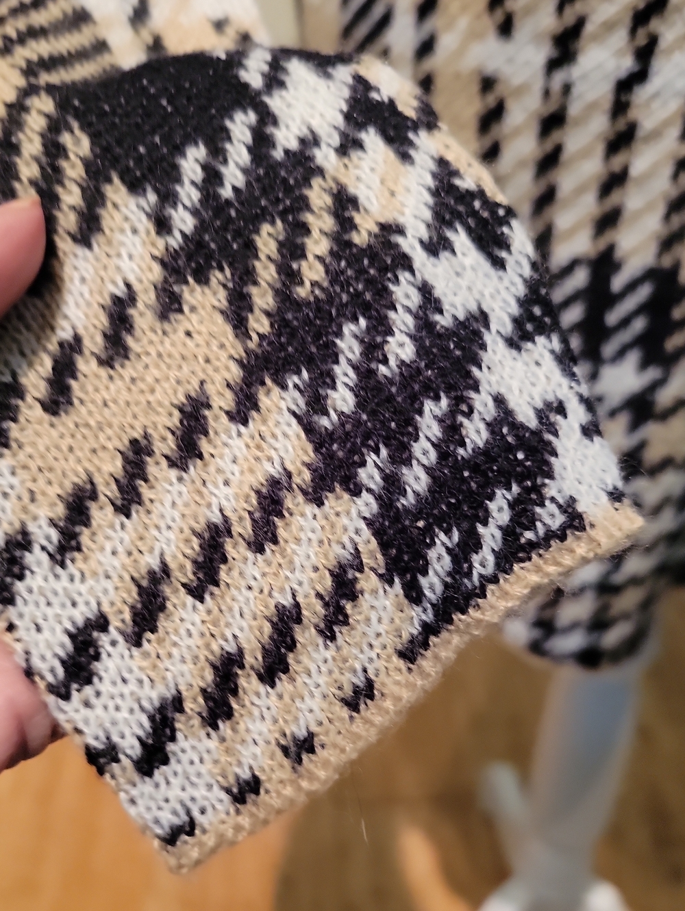 Derek Heart Button Up Cardigan - Picture 5 of 10